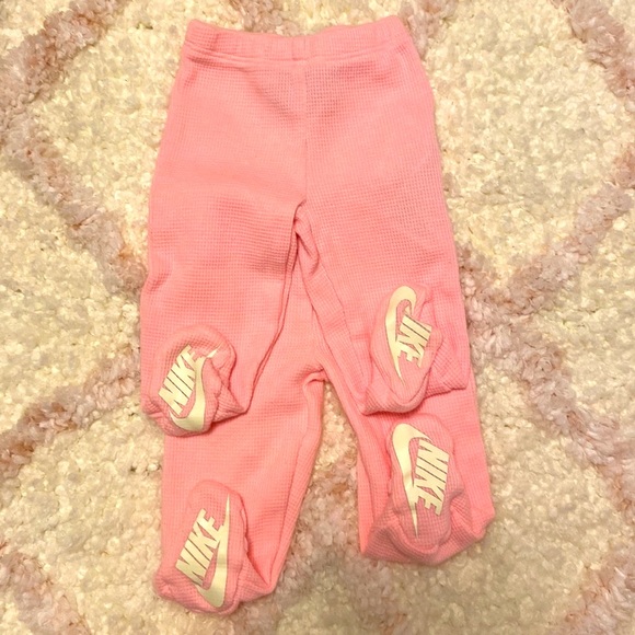 Nike two piece set with matching hat. Size: Newborn. Color: pink & gray - Picture 4 of 4